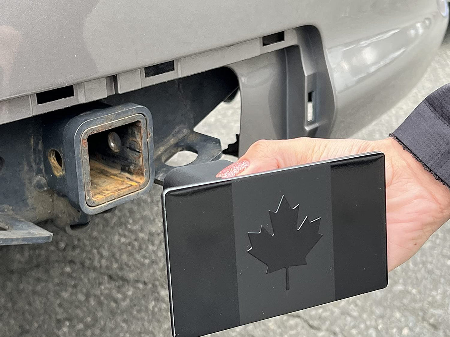 Canada Flag Metal Hitch Cover (Fits 1.25", 2", 2.5" 3" Receivers, Black)